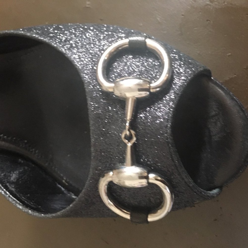 Authentic Gucci - Picture 4 of 4